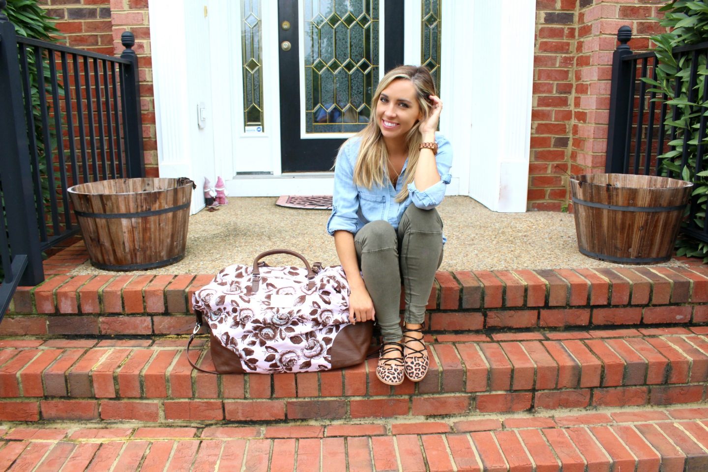 Capsule Wardrobe for Traveling / Featuring Sloane Ranger