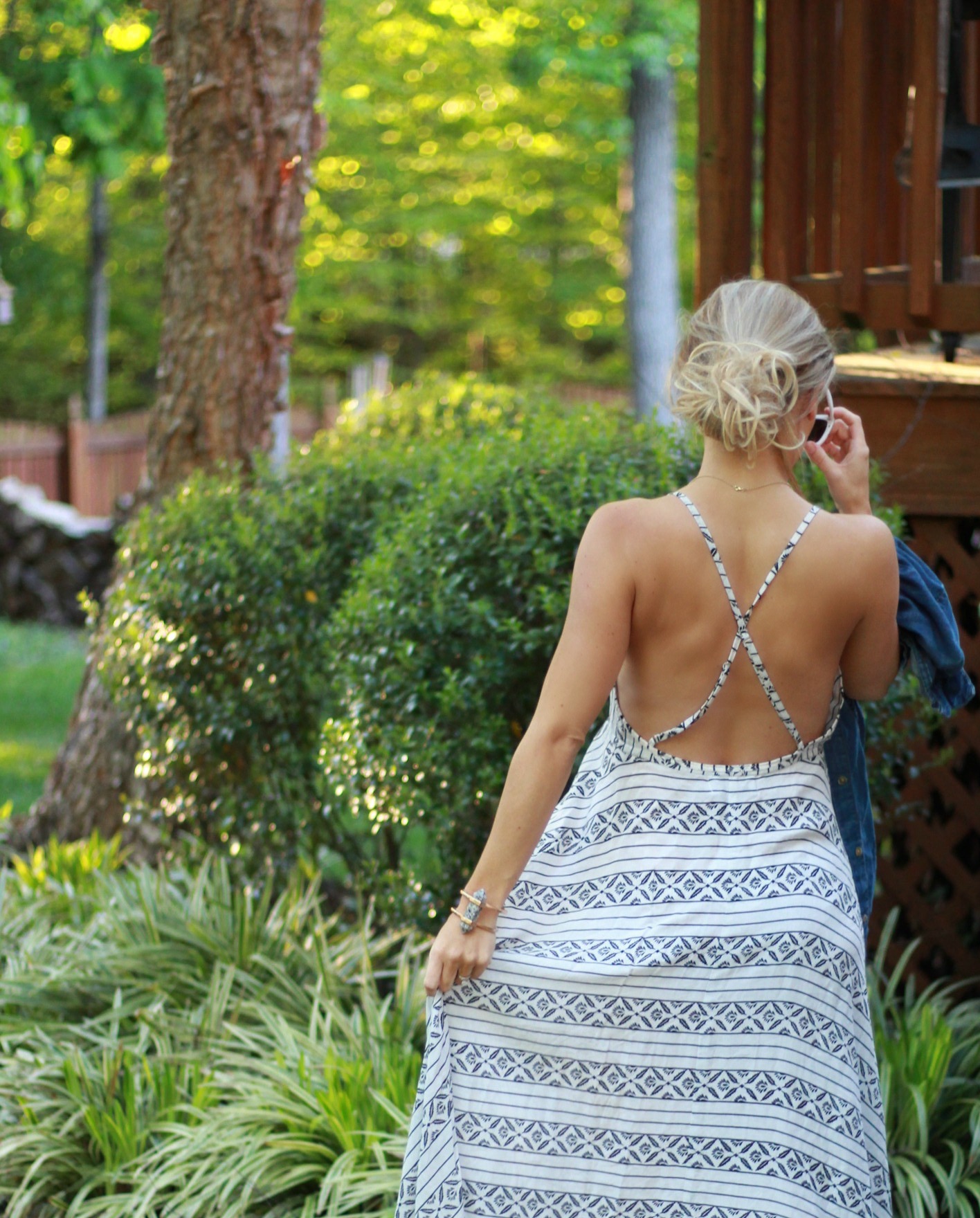 How to Wear a Backless Dress - According to Blaire