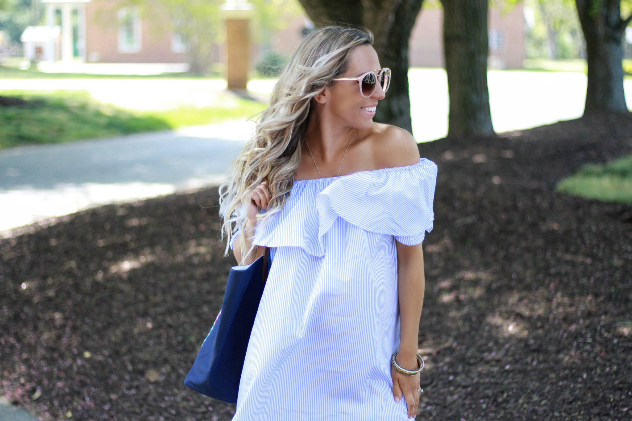 Maternity Style, Blue Ruffle Dress